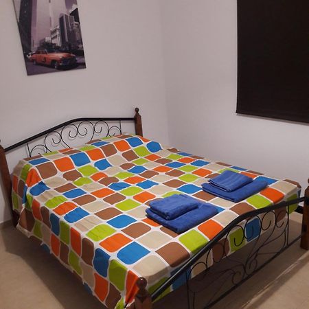 Holiday Home Larnaca Esterno foto